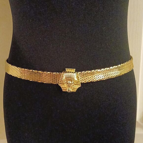 Vintage 70s gold-tone metal fish scale pharaoh belt clasp 30\